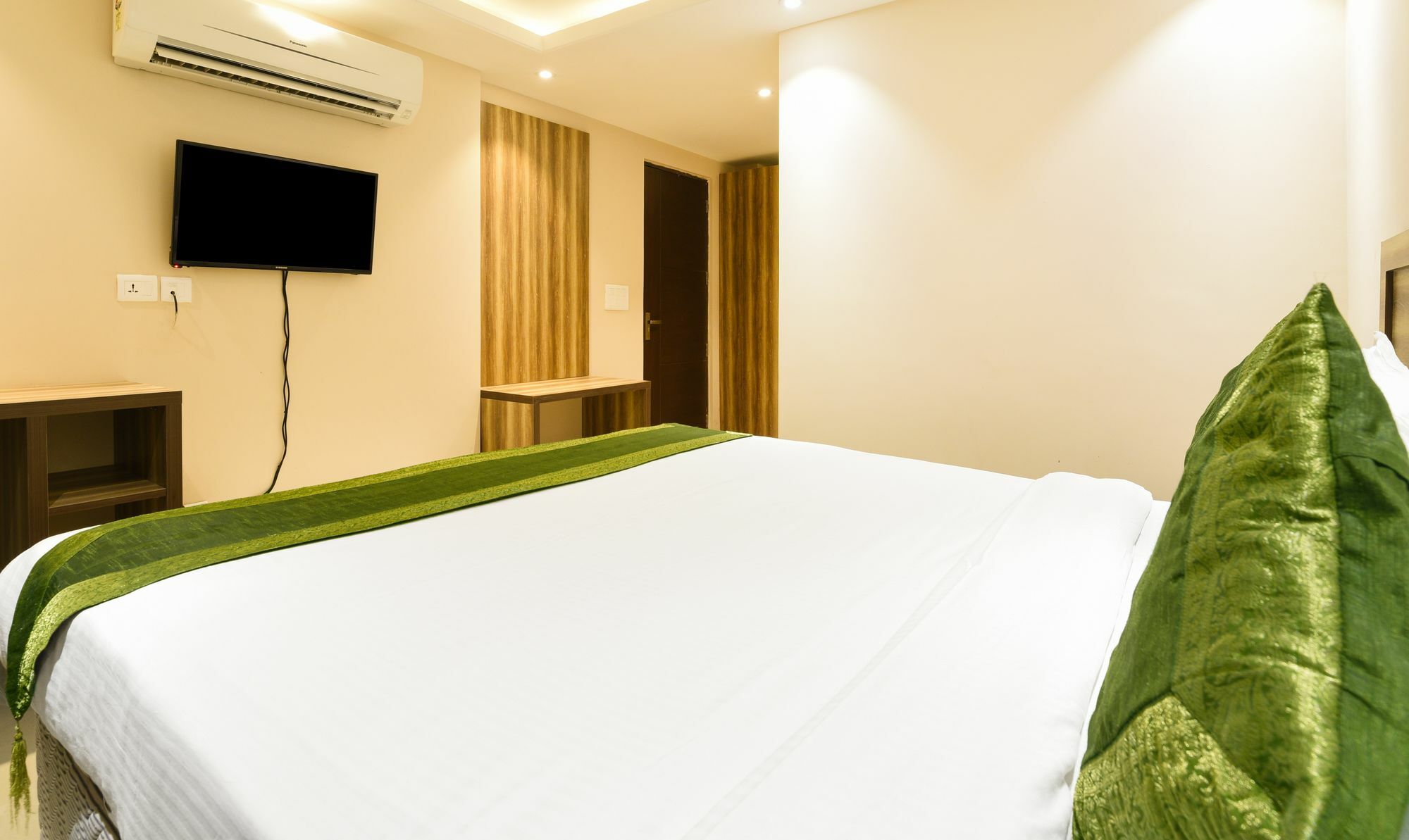 Treebo Iffco Chowk Gurgaon Exterior foto